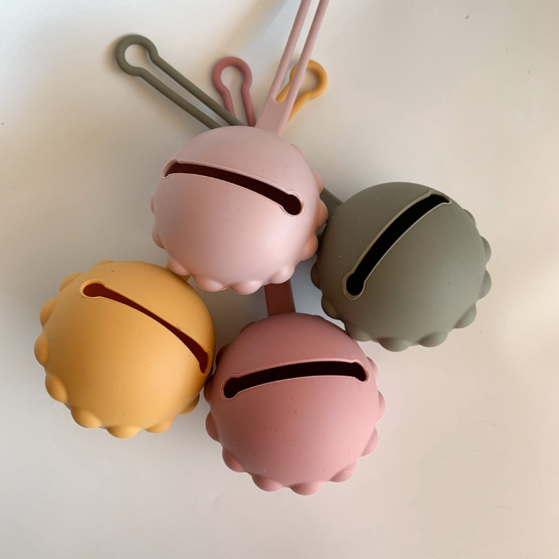 Milk Addict Silicone Dummy Holder